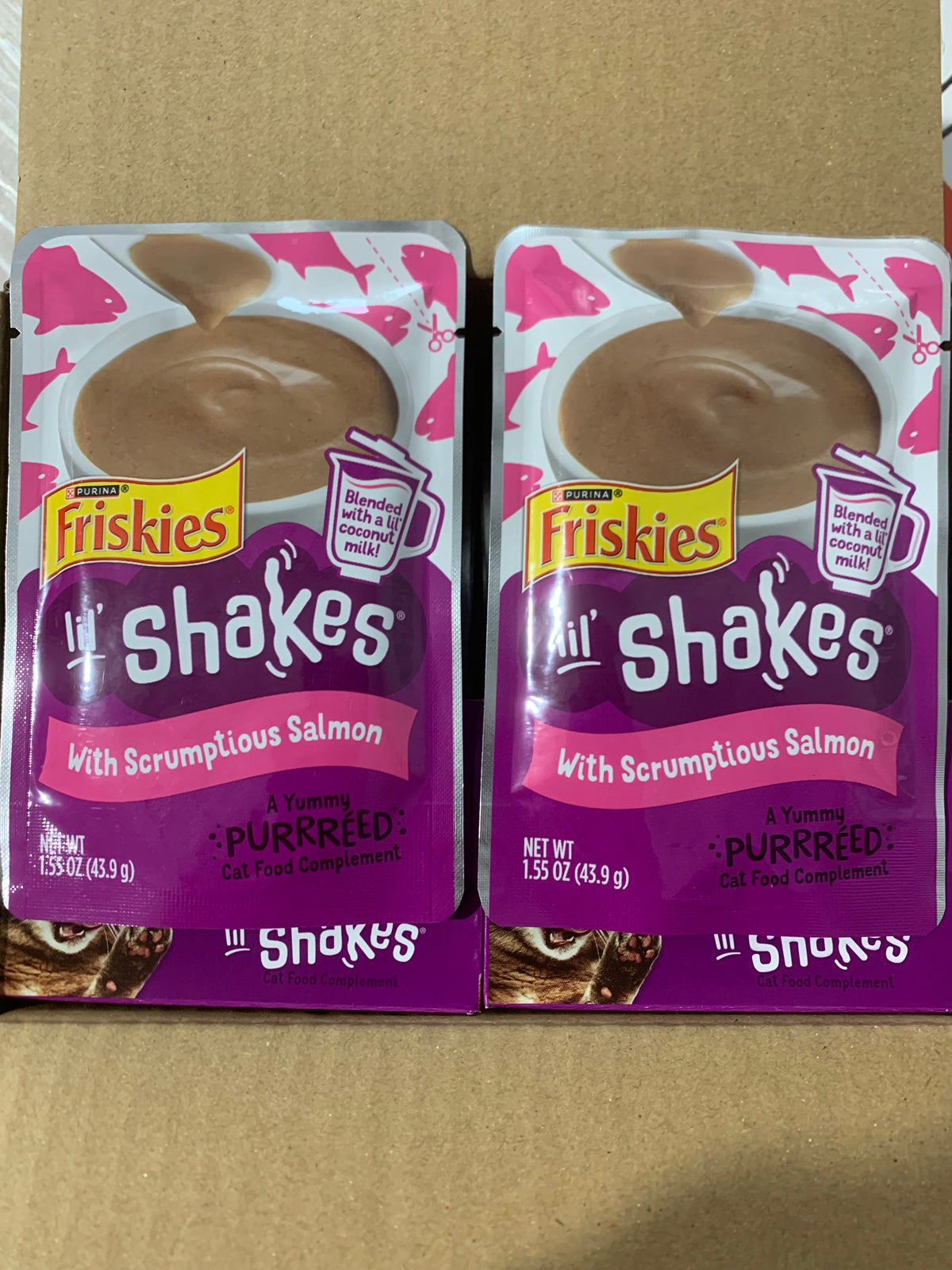 Friskies lil' shakes with scrumptious salmon cat pouches 16/1.55oz
