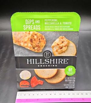 Hillshire cream cheese & cracker snack kit pepperoni mozzarella & tomato 10/2.25oz